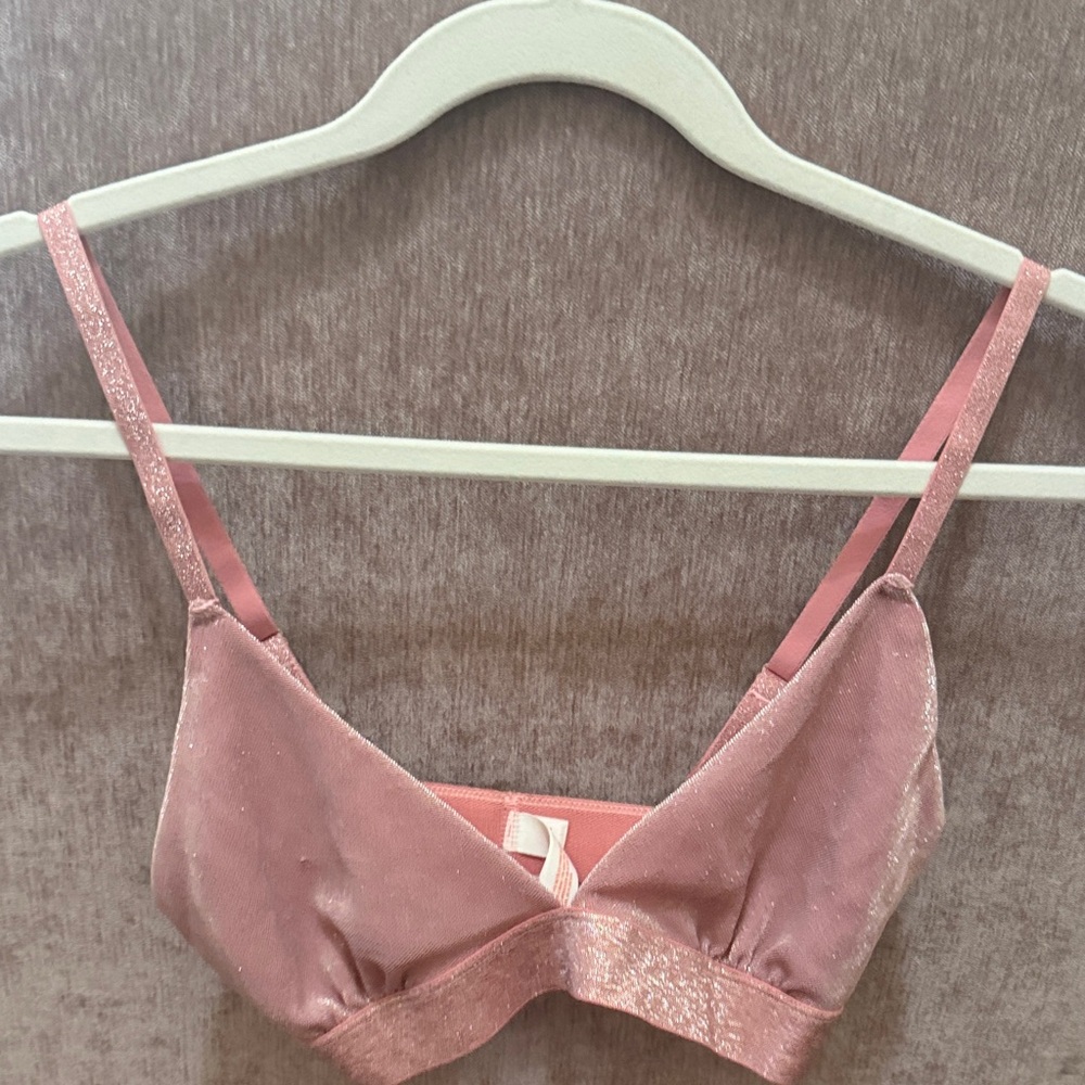 NWOT Colsie Metallic Light Pink Bralette - Size Small Light Support
